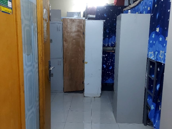 Bed Space for Rent in Al Jafiliya Dubai