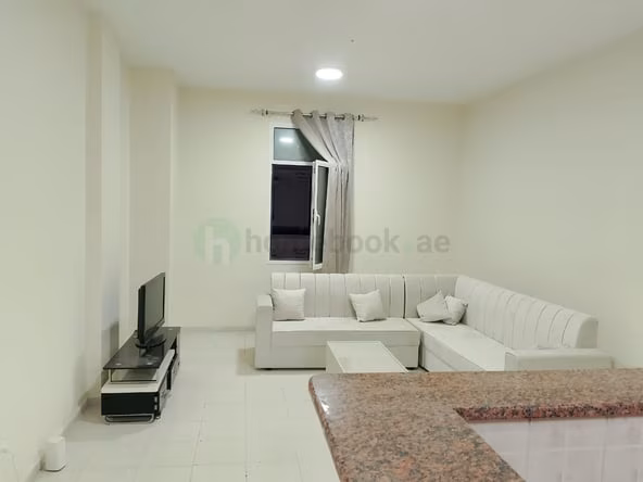 ‌Bedroom Apartment for Rent in International City Dubai