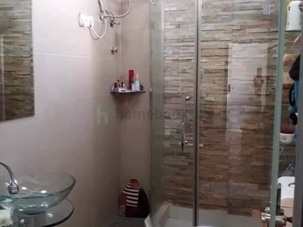 Room for Rent in Al satwa