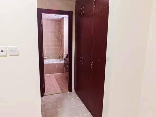 ‌Bedroom Apartment for Rent in Discovery Gardens Dubai