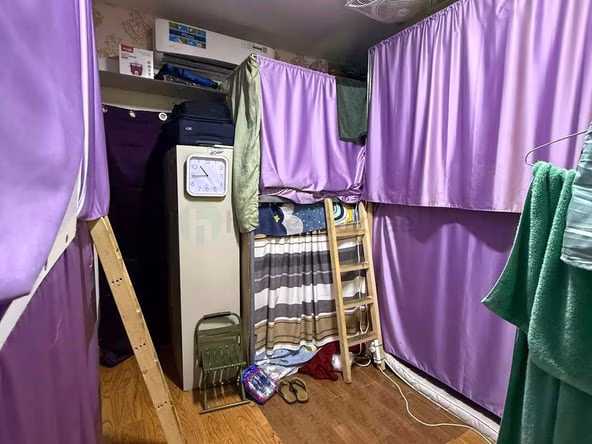 Bed Space for Rent in Al Satwa Dubai