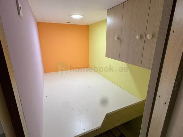 Bed Space for Rent in Al Satwa Dubai