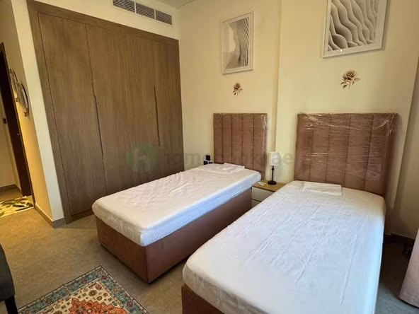 Room for Rent in Al satwa