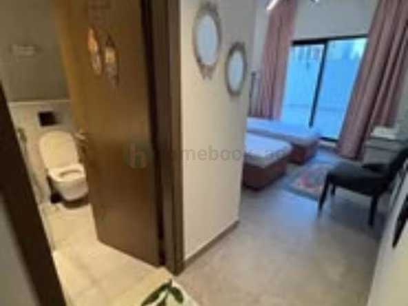 Room for Rent in Al satwa