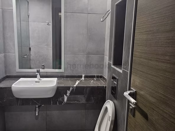 Room for Rent in Al satwa