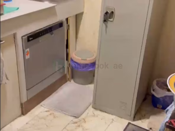 Room for Rent in Al Jafiliya Dubai