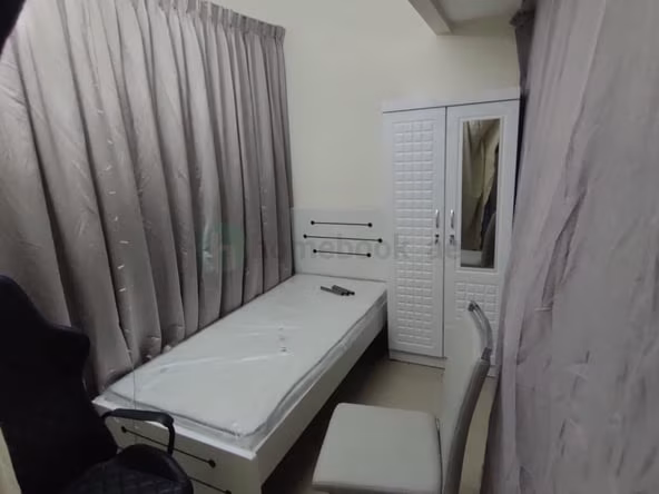 Bed Space & Partition in Al Quoz