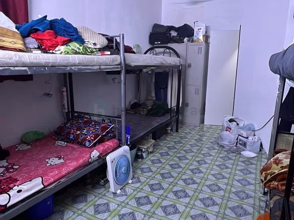 Bed Space for Rent in Al Satwa Dubai