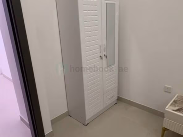 Bed Space for Rent in Al Satwa Dubai