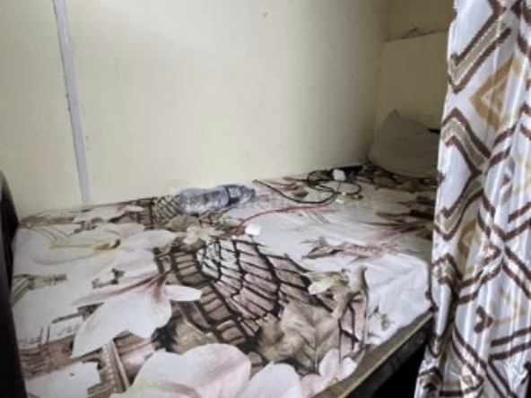 Bed Space for Rent in Al Satwa Dubai
