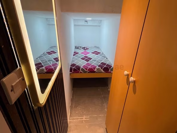 Bed Space & Partition in Business Bay