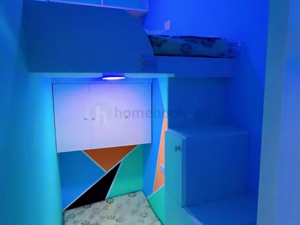 Bed Space & Partition in Al Karama