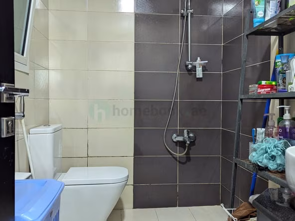 Bed Space & Partition in Dubai Marina