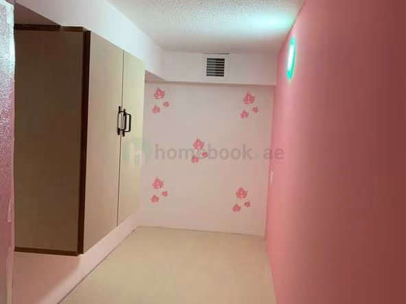 Bed Space & Partition in Al Satwa