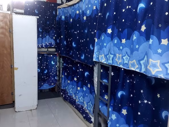 Bed Space & Partition in Al Jafiliya