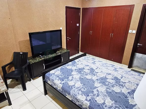 Room for Rent in International City