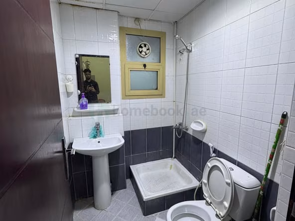 Bedroom Apartment for Rent in Bur Dubai