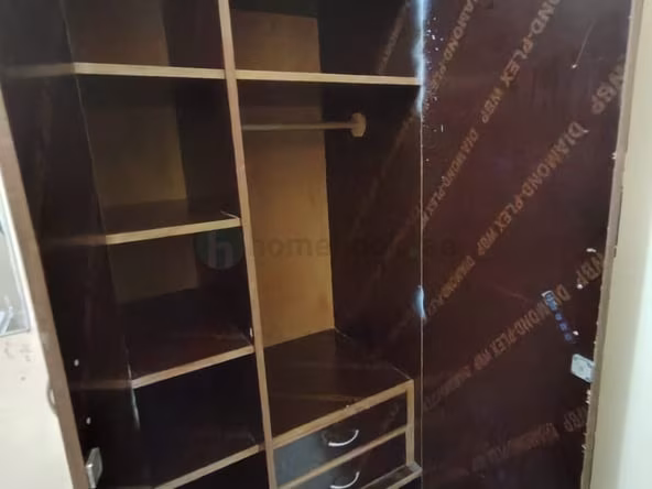 Bed Space & Partition in Al Qusais