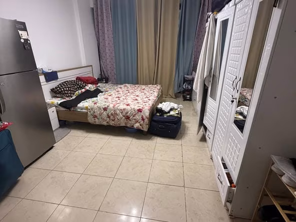 Room for Rent in Bur Dubai
