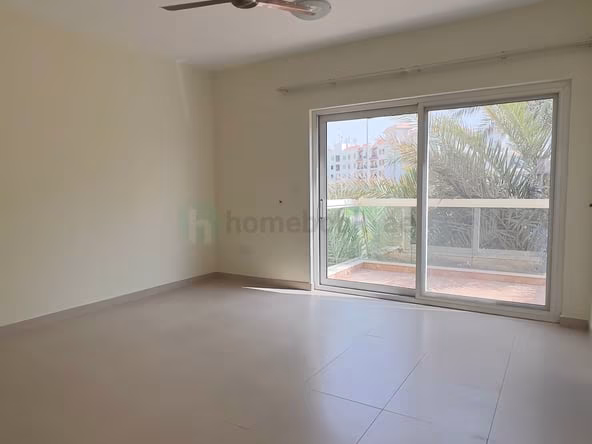 Room for Rent in International City