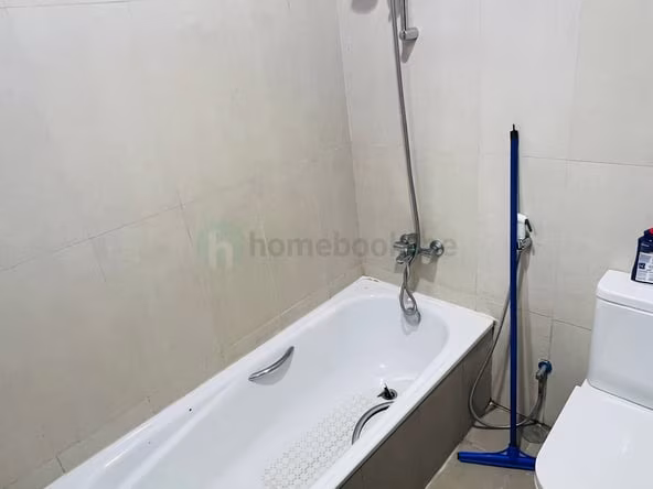 Room for Rent in International City