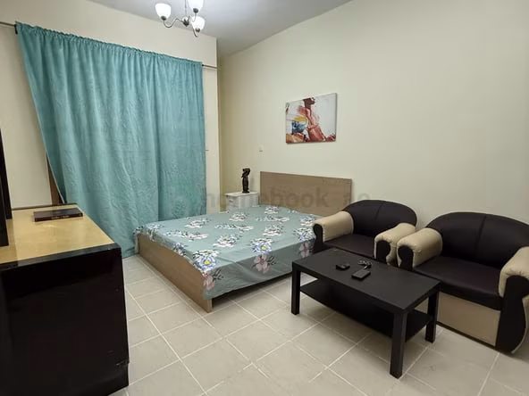 Room for Rent in International City