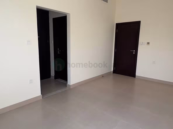Room for Rent in International City