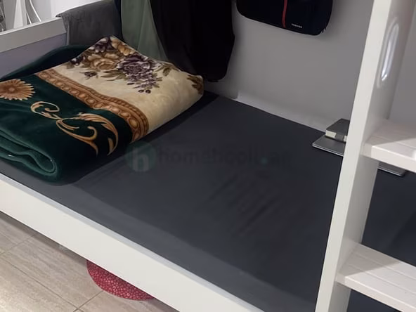 Bed Space & Partition in Al Barsha