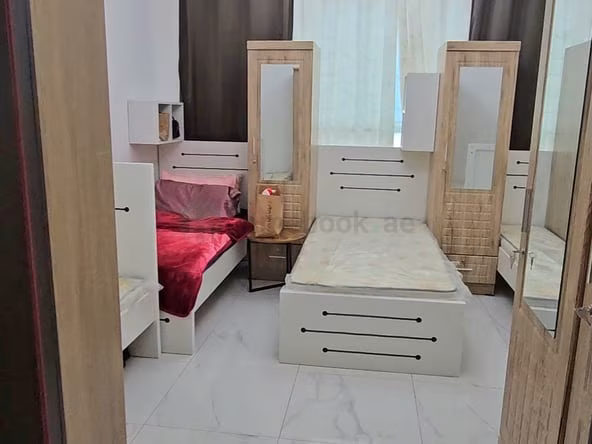 Bed Space & Partition in Al Satwa