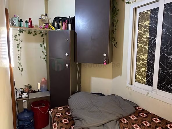 Bed Space & Partition in Al Karama