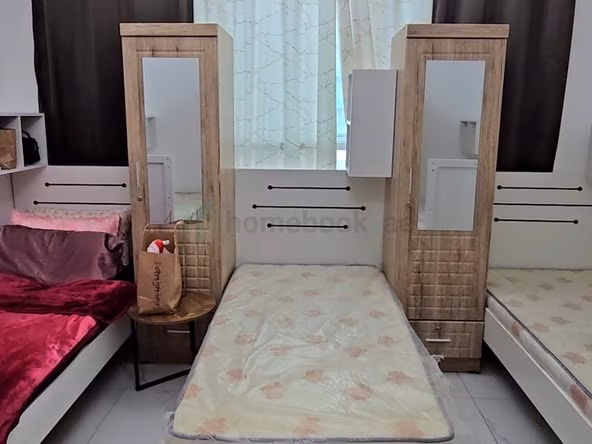 Bed Space & Partition in Al Satwa