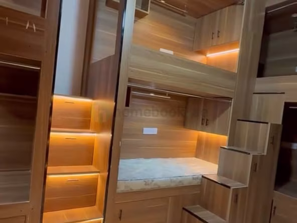 Bed Space & Partition in Al Karama