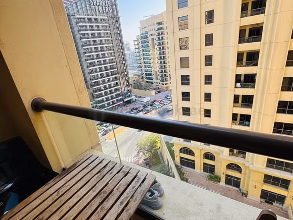 Bed Space & Partition in Dubai Marina