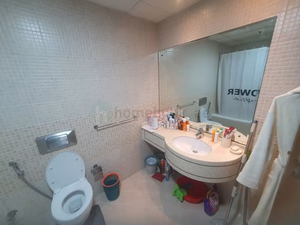 Bed Space & Partition in Dubai Marina
