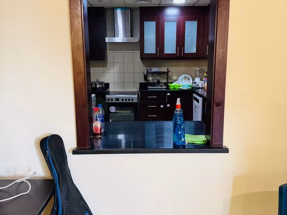 Bed Space & Partition in Dubai Marina