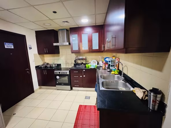 Bed Space & Partition in Dubai Marina