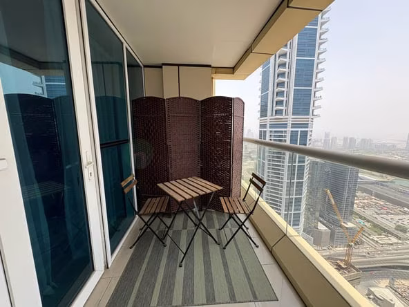 Bed Space & Partition in Dubai Marina
