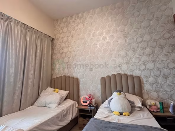 Bed Space & Partition in Dubai Marina