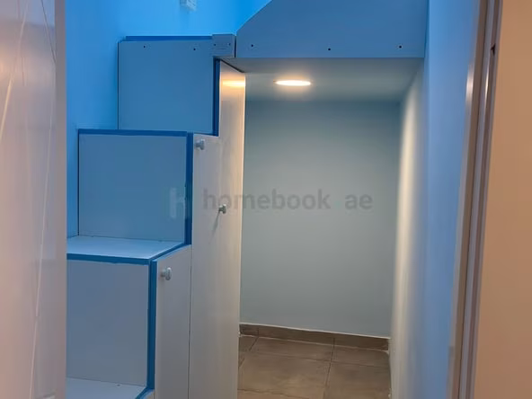 Bed Space & Partition in Business Bay