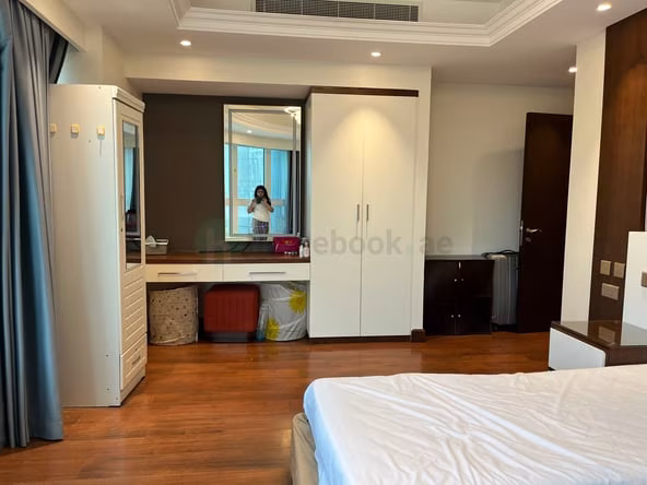 Bed Space & Partition in Sheikh Zayed Road