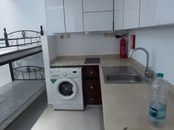 Bed Space & Partition in Al Barsha