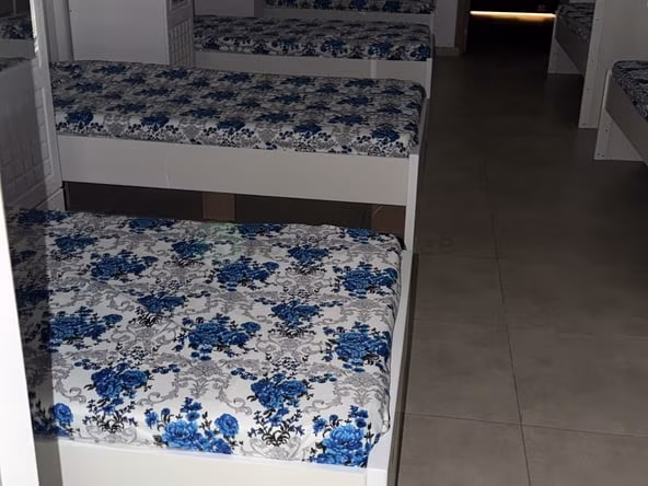 Bed Space & Partition in Al Rigga