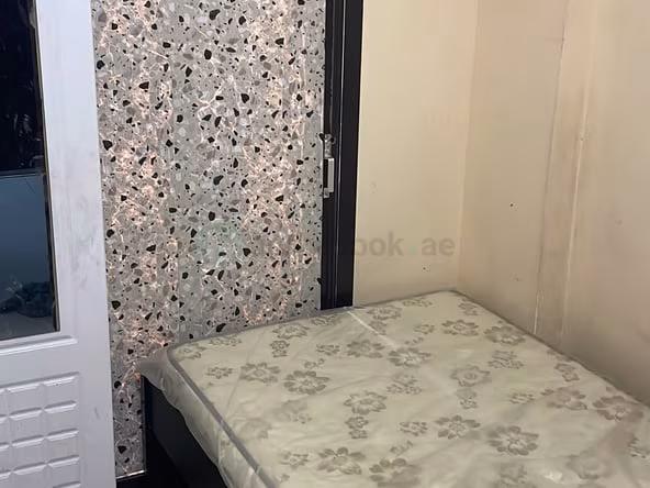 Bed Space & Partition in Al Hamriya