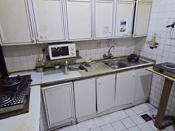 Bed Space & Partition in Al Hamriya