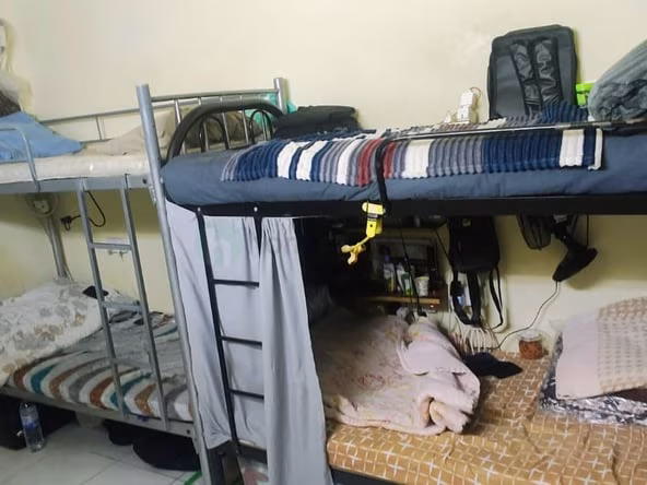 Bed Space & Partition in Al Fahidi