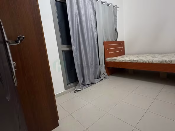 Partition in Bur Dubai