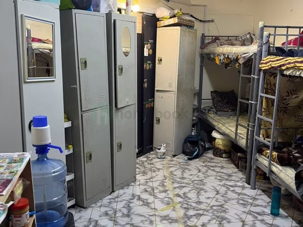 Bed Space & Partition in Al Hamriya