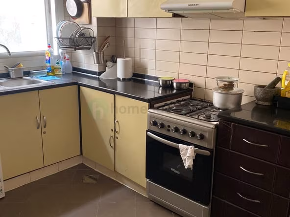 Bed Space & Partition in Al Raffa