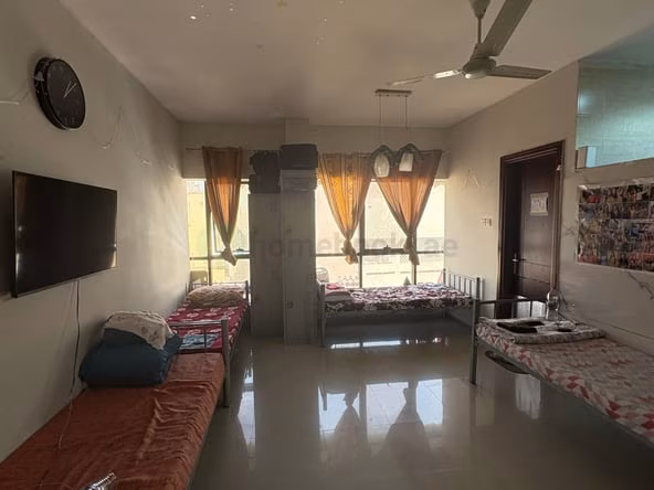 Bed Space & Partition in Al Fahidi