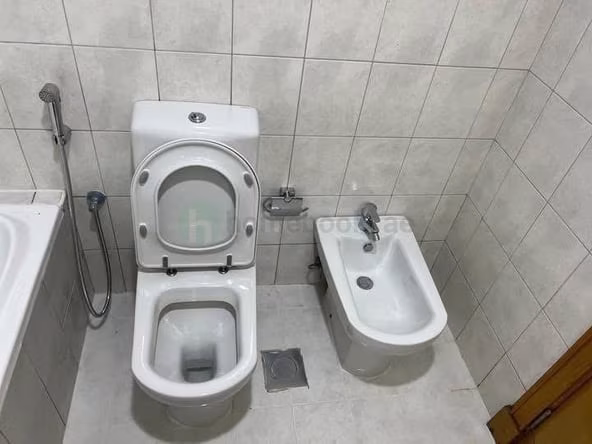 Bed Space & Partition in Discovery Gardens